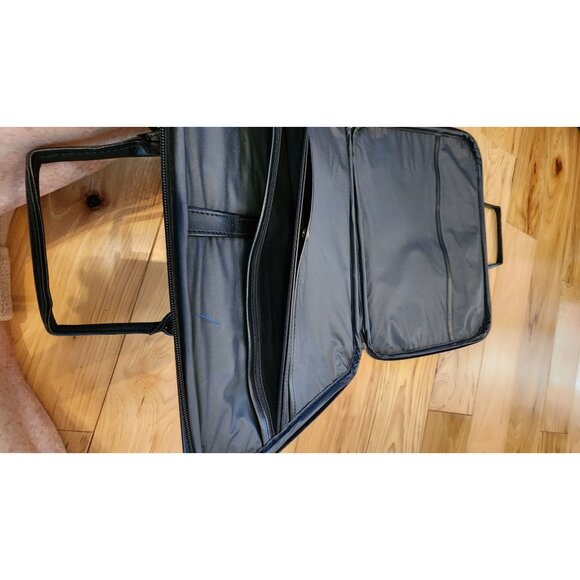 Vintage Floral Tapestry Briefcase With Faux Leather Accents & Dual Handles - Picture 12 of 16